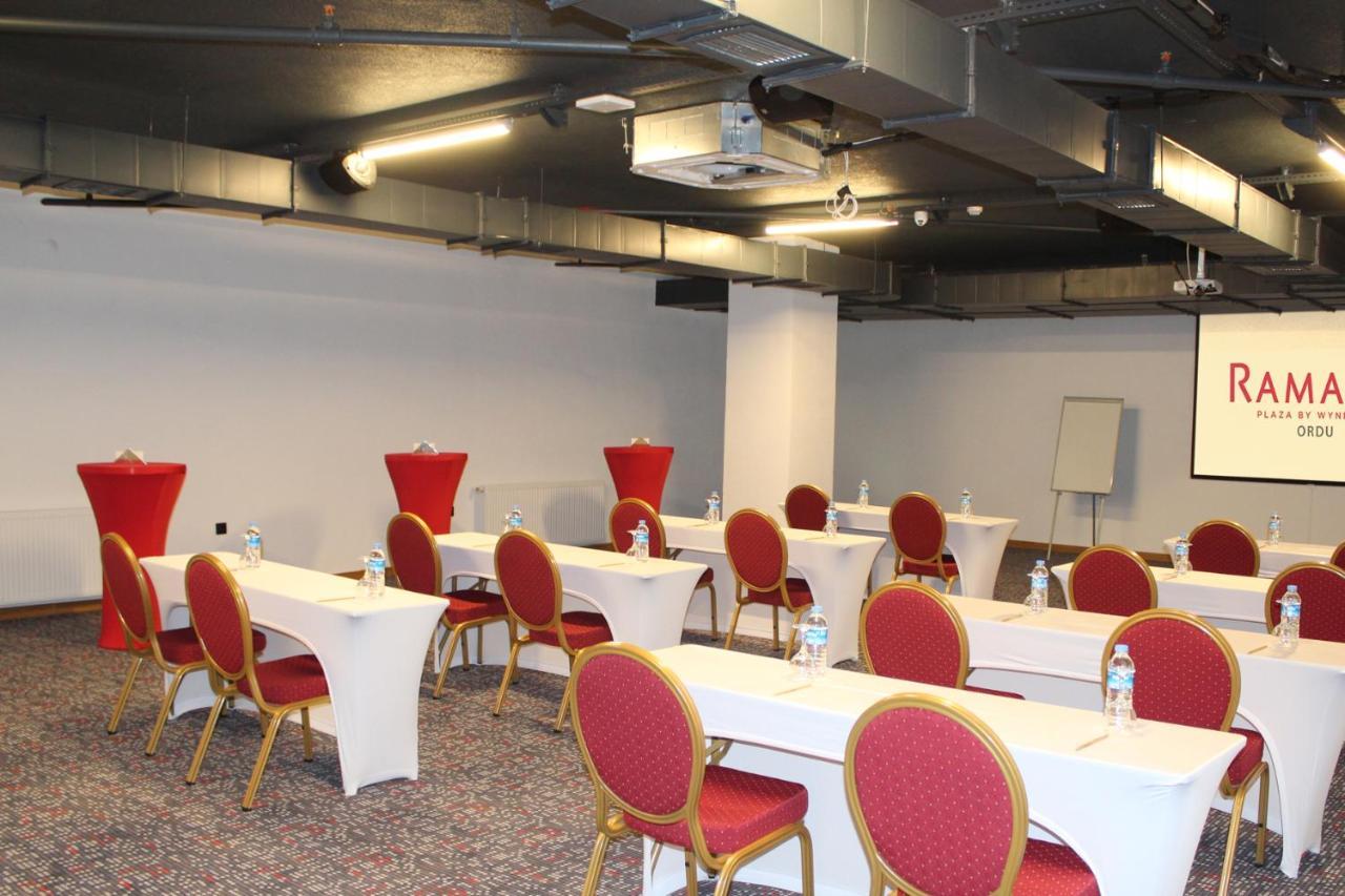 Ramada Plaza By Wyndham Ordu Hotel Bagian luar foto