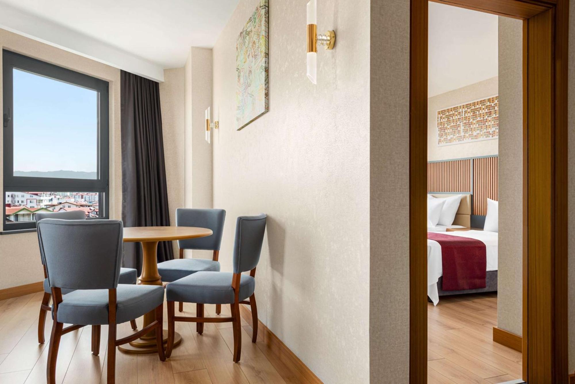 Ramada Plaza By Wyndham Ordu Hotel Bagian luar foto